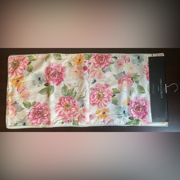Pink, yellow floral table runner - Picture 2 of 5